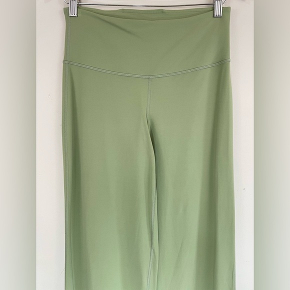 Athleta Elation Wide Leg Pant Medium Petite Eucalyptus Olive Green - Picture 4 of 10